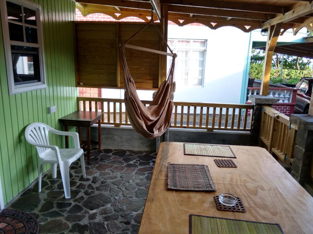Mainroad Suite Calibishie Esterno foto